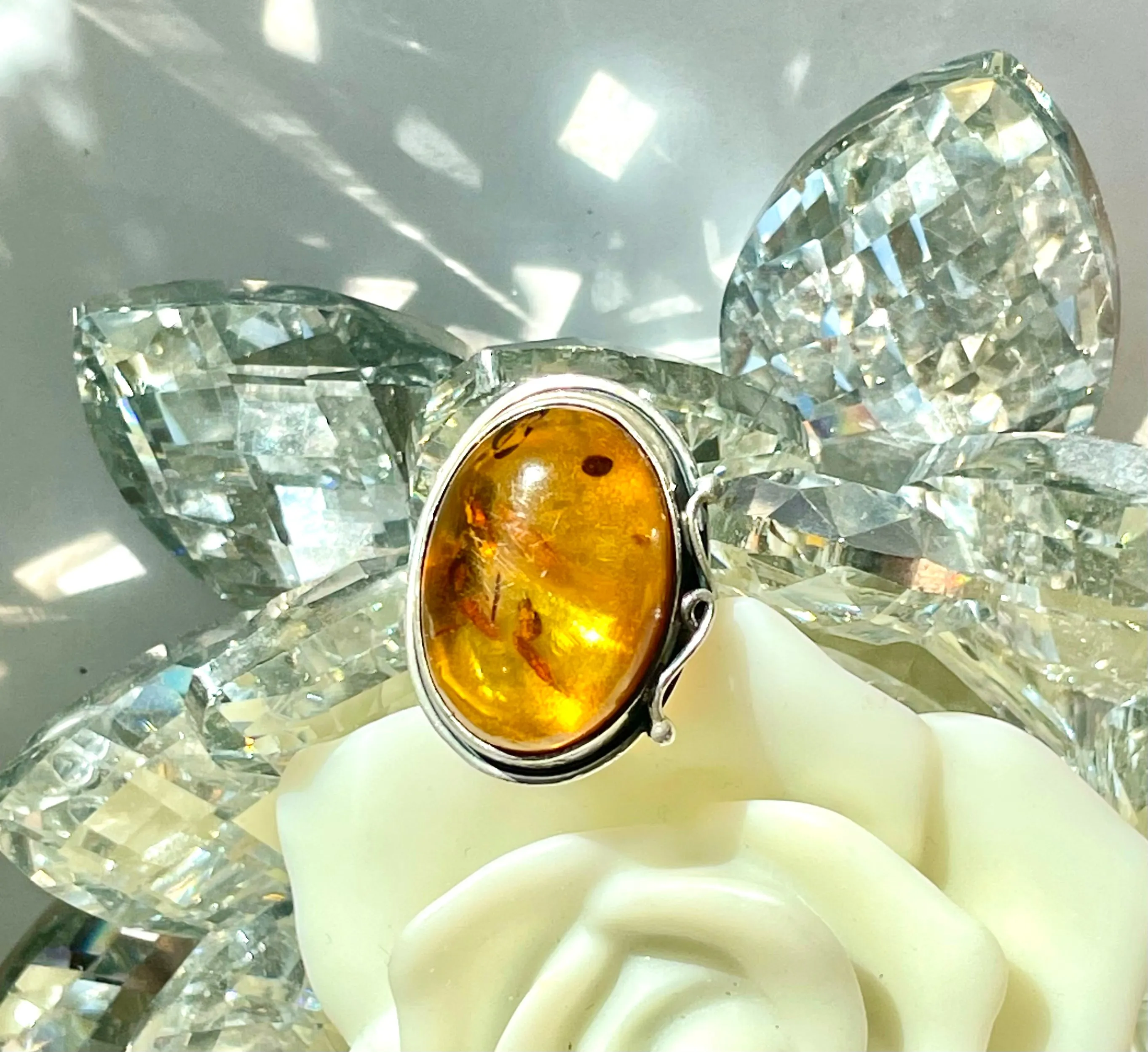 Antique Sterling Silver 925 Amber Oval Artisan Handmade 10.27g Size 7 Ring