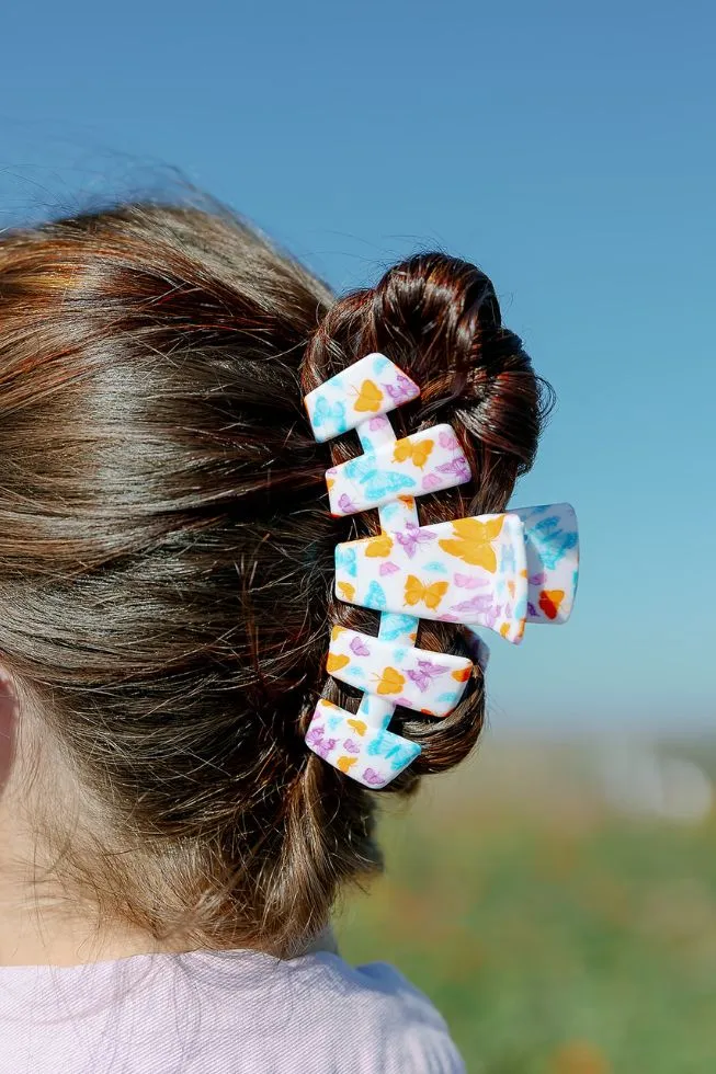 Classic Fluttering By Large Hair Clip