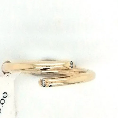 Cross Over Diamond ring