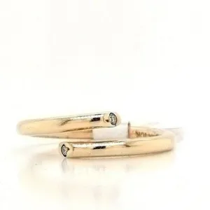 Cross Over Diamond ring
