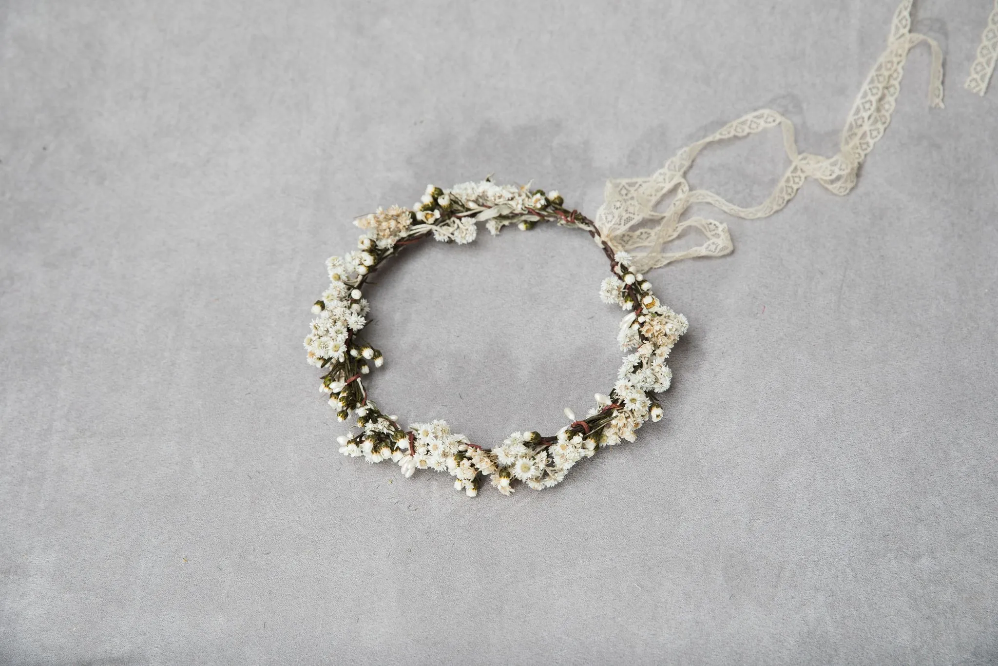 Preserved bridal hair wreath Natural dried flowers ivory hair crown Wedding beige flower wreath Flower jewellery Ivory wedding Magaela
